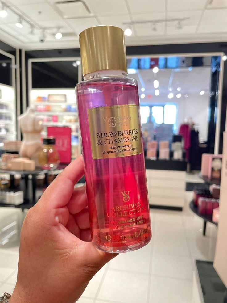 Victoria’s Secret Strawberries & Champagne Fragrance Mist